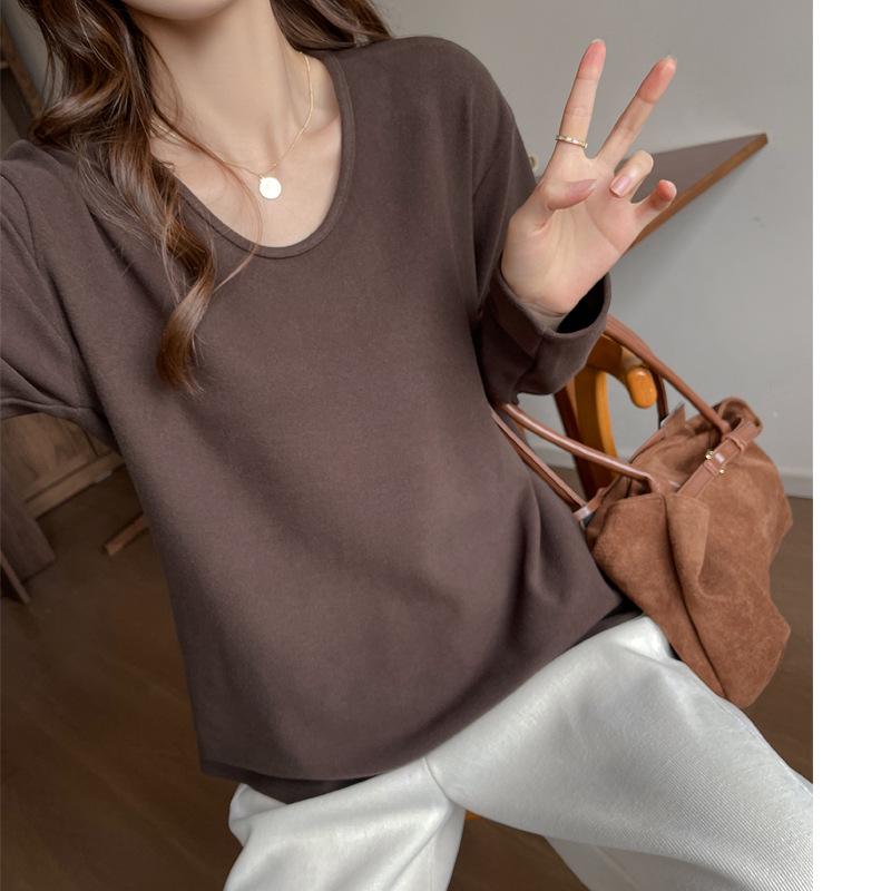 Women's V-Neck German Velvet Long-Sleeve Base Layer - Thick, Brushed, Cozy Inner Wear for Autumn/Winter.