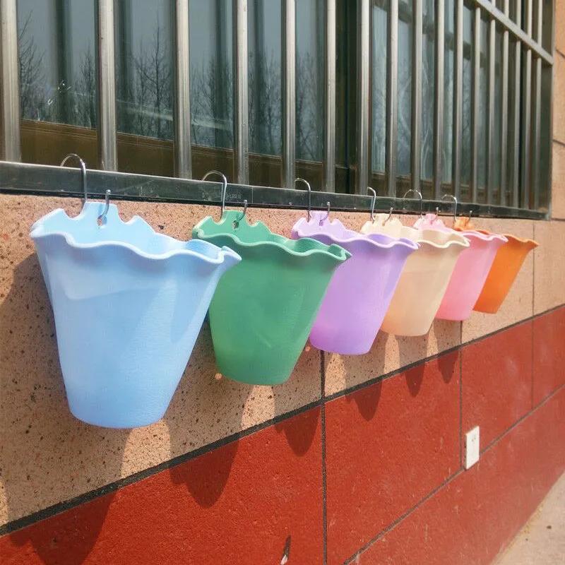 New Wall Hanging Planter Plastic Convenience Wall Mount Flowerpot Plants Container Basket Pot For Indoor Outdoor Garden Supplies
