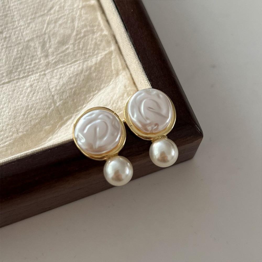 Cercei cu perle Cercei de damă de înaltă calitate