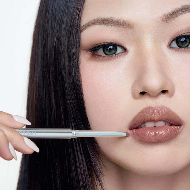 TWO SLASH FOUR Sculpt Lip Shaper 0.36g