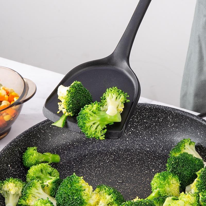 Set Utensili da Cucina in Silicone Nero Antiaderente Padella Strumenti da Forno Utensili da Cucina Mestolo Forato Spatola Cucchiaio Pinze da Cucina Kit Cucina