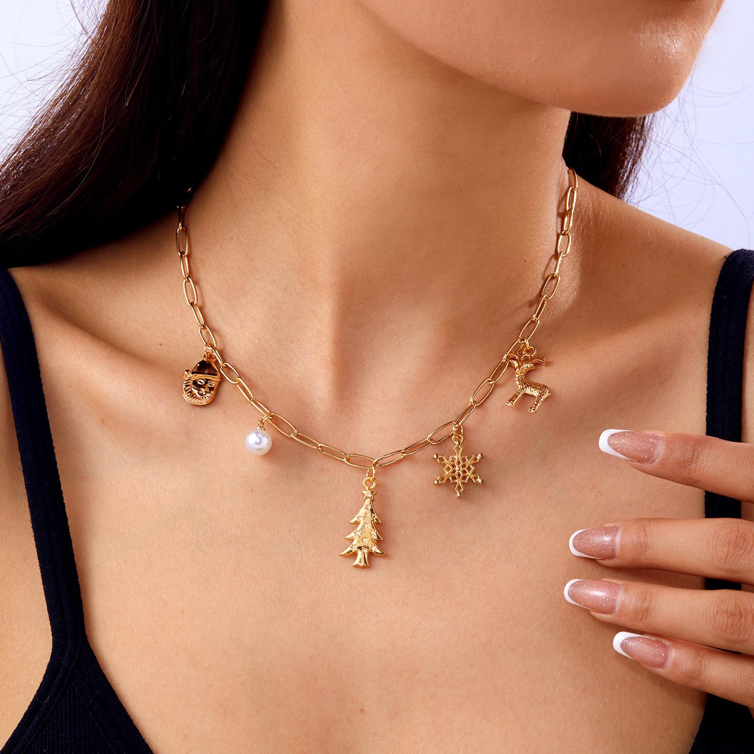 

Delicate Christmas Tree Snowflake Elk Crystal Pendant Necklace for Women Fashion Xmas Metal Imitation Pearl Chain Party Jewelry
