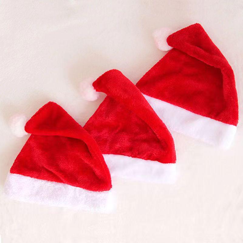 

Вишиті Плюшеві Різдвяні Капелюхи для Дорослих та Дітей