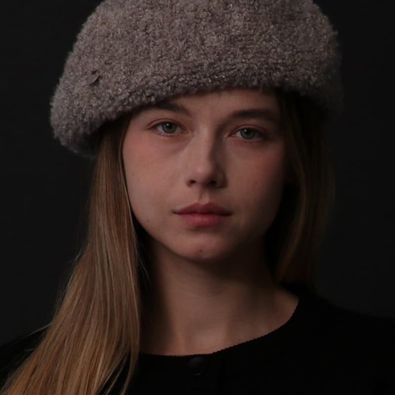 

Меньше значит больше MO берет _ 5 цветов gray