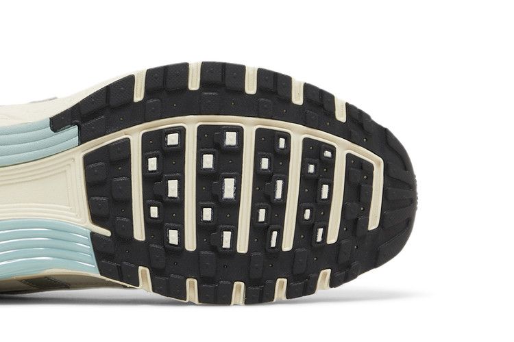 Nike P-6000 Μπρούτζος Πλακέ