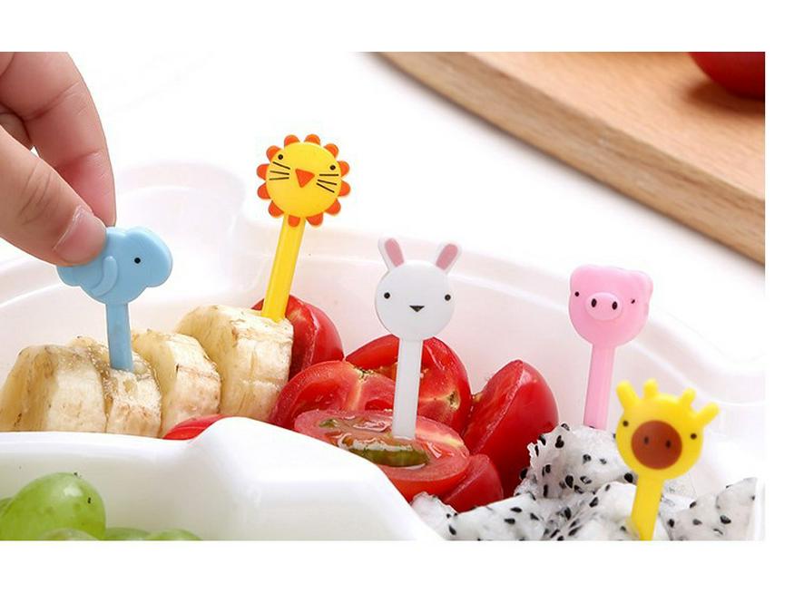 Animal Farm Mini Bento Picks: Cute Plastic Fruit Forks for Children's Bento Decoration