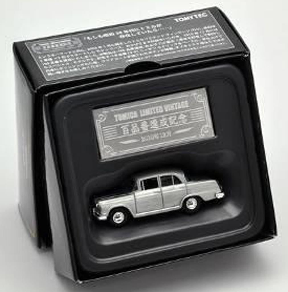 Tomica Limited Vintage Anniversary Nissan Cedric Finished Product TLV-100th