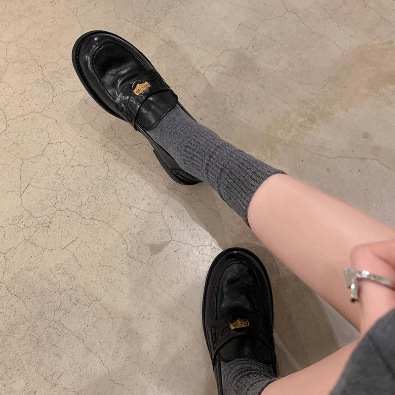 The same spring new British retro polished small gold coin loafer single shoes women's small leather shoes