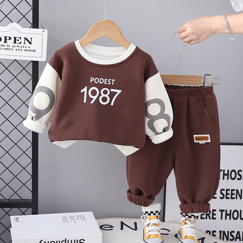 

Комплект толстовки с длинным рукавом и принтом букв и цветными блоками, имитирующий двойку, для младенцев и малышей - Модный новый стиль 110 cm кофейный