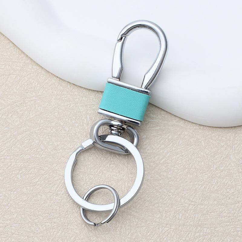 Breloc din piele în culoarea macaron cu cataramă de talie - Accesoriu auto personalizat și cadou mic