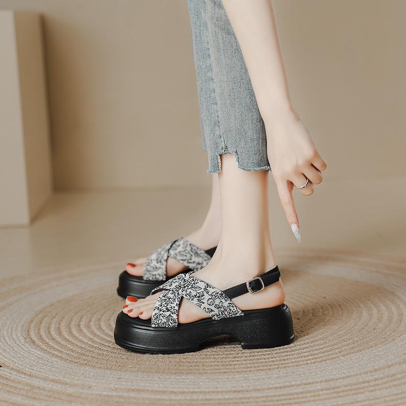 National style sandals women's platform new Chinese style summer new retro round head thick heel ethnic style outer wear beach sandals women