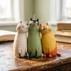 Figurine de Chat Fantaisiste Faite à la Main Mignonne Petite Sculpture de Chat en Résine pour Bureau Étagère Table de Chevet Décoration de Maison Cadeaux pour Amoureux des Chats