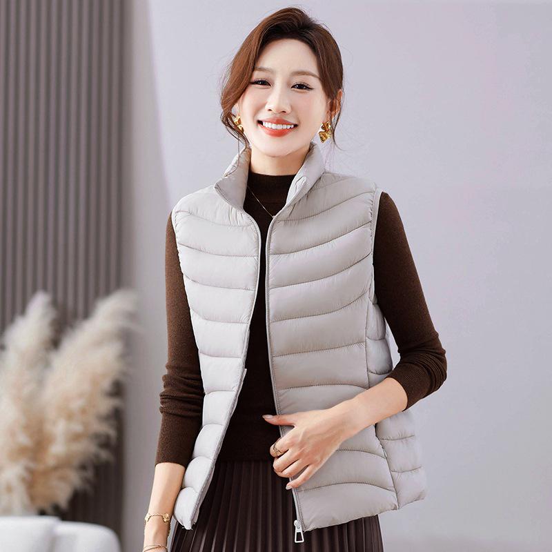 2025 Women's Down Cotton Vest: New Autumn/Winter Warm Outerwear for Middle-Aged Moms