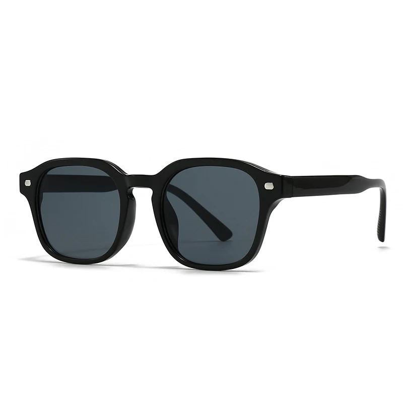 Ins Popular Fashion Square Sunglasses Women Shades UV400 Retro Rivets Men Trending Yellow Green Sun Glasses Shades UV400