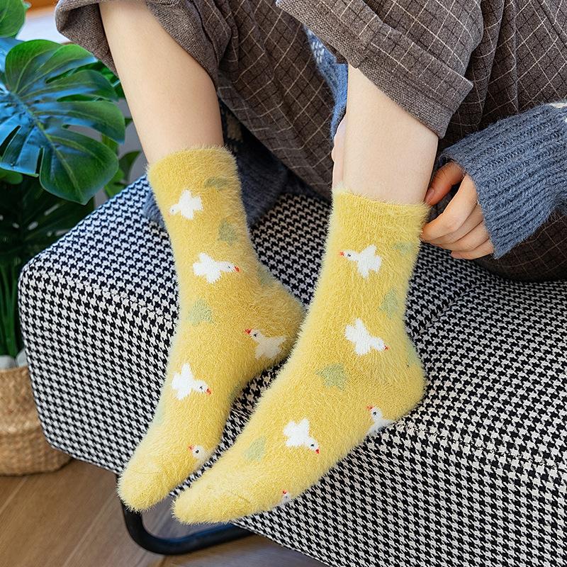 Autumn And Winter New Socks Women Thickened Warm Imitation Mink Velvet Sweet Fruit Ladies Home Floor Socks Sleep Socks