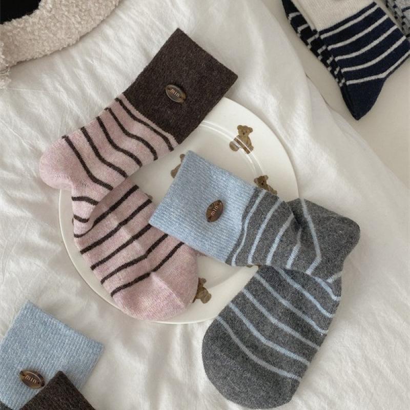 Egg Button-Down Wool Socks Mid-Season Socks Striped Thickened Warm Pile Stack Socks Winter Confinement Socks