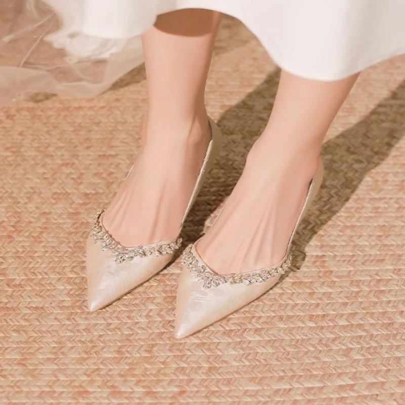 Temperament celebrity royal sister light and familiar style high heels with cheongsam engagement shoes are not tired and happy mother-in-law