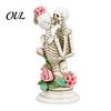Gothic Style Commemorative Gift Resin Hugging Skeleton Couple Figurine with Roses, Eternal Love Skull Stable Base Display Ornament Statue, Day of The