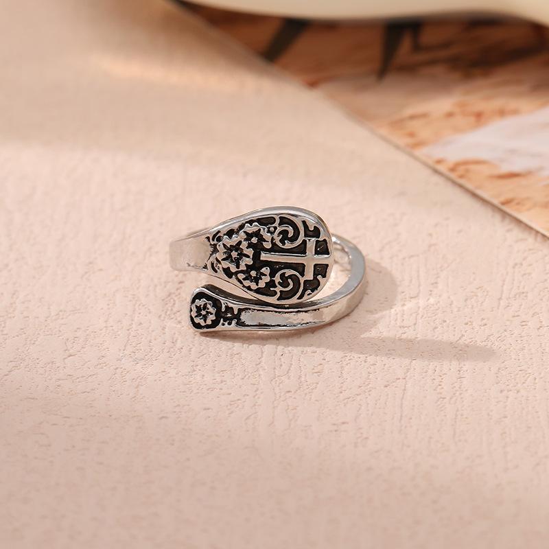 Ancient silver geometric ring literary and retro personality light luxury fashion jewelry finger ring women