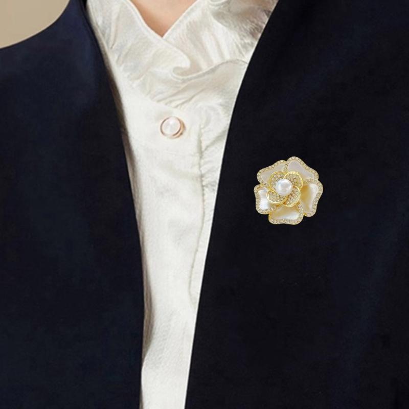 Trendy Camellias Flower Brooch Alloy Rhinestones Floral Pin Versatile Fashion Jewelry Luxurious Camellias Flower Brooch
