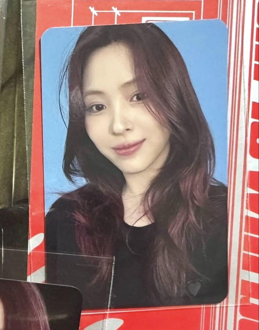 

[USED] itzy Ryujin GWBG Pop-Up Limited Edition T-Shirt Trading Card