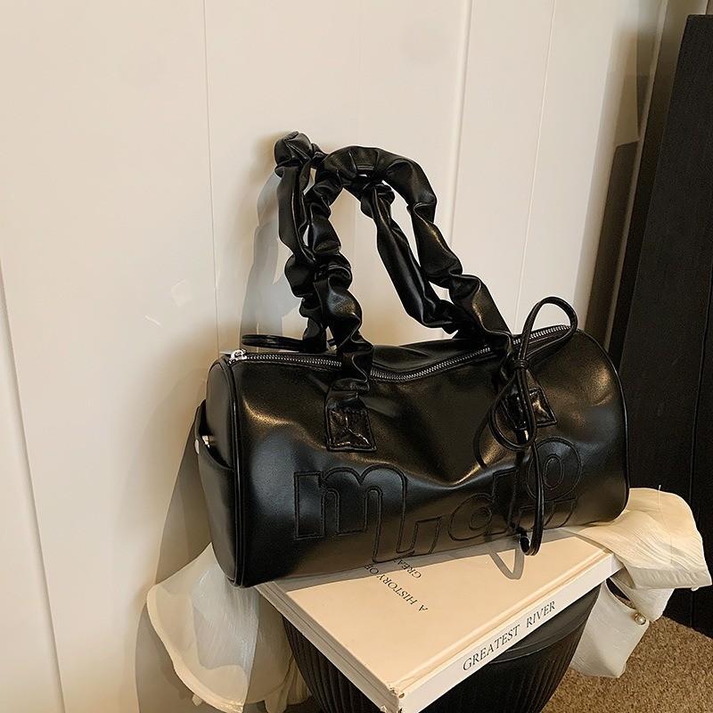 IELGY Korean version of light and foreign pink handbag, fashionable and versatile embroidered pillow bag, single shoulder and underarm women's bag.