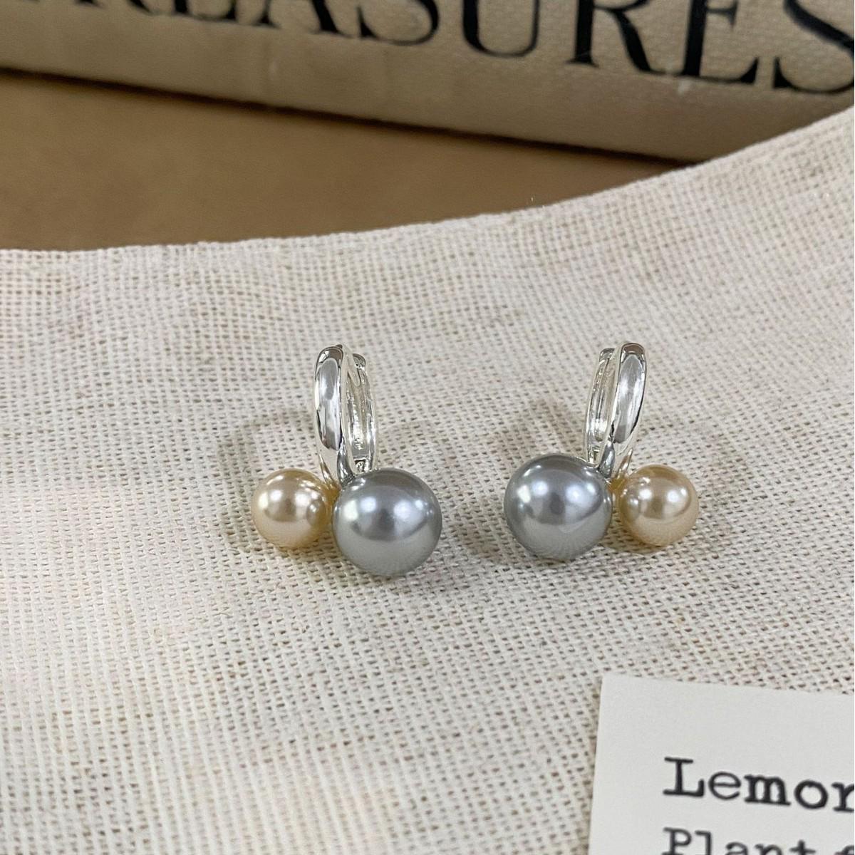 Exquisite French Double-Pearl Earrings: 2026 Luxury Design for Women
