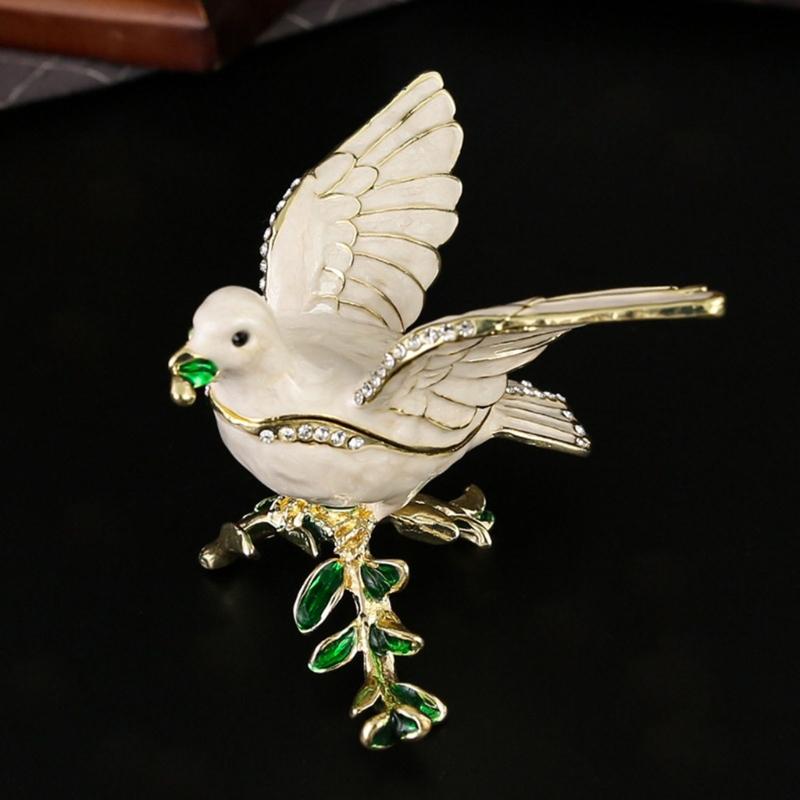 Premium Sturdy Jewelry Box Featuring European Style Doves Motif Metal Jewelry Container For Jewelry Protections