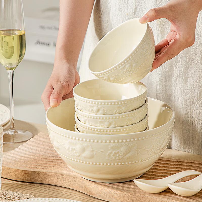 Kangbach Embossed Ceramic Dinnerware Set
