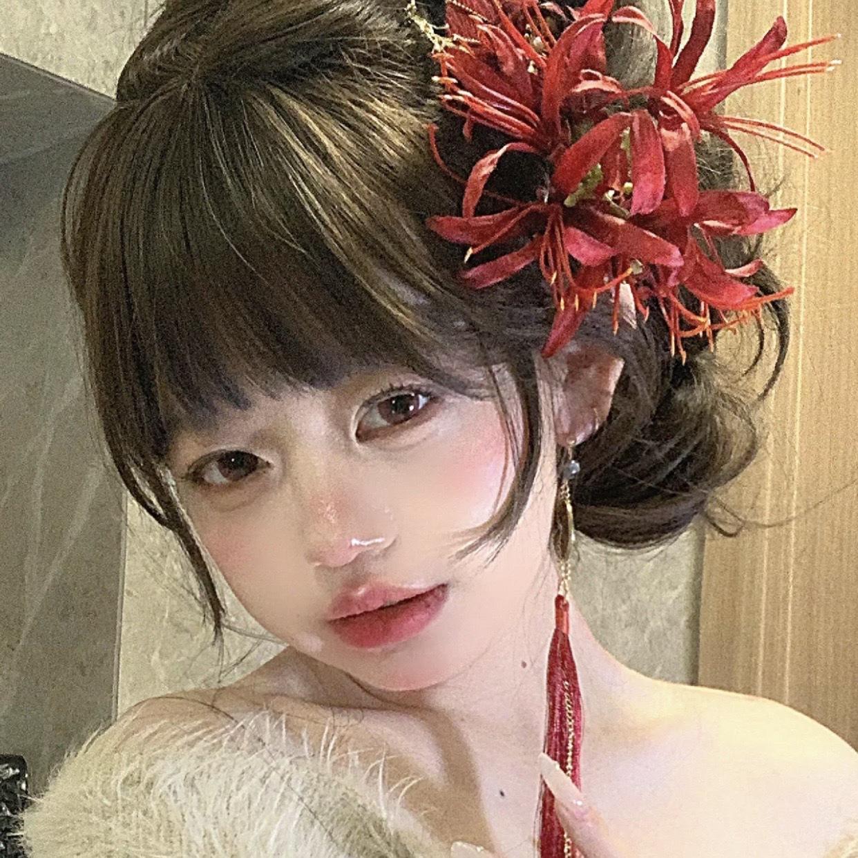 

Красный Другой Сторона Цветок Имитация Цветок Заколка Ретро Мори Продвинутая Голова Заколки Цветок Супер Фея Изысканная Сторона Сломанные Волосы Карта