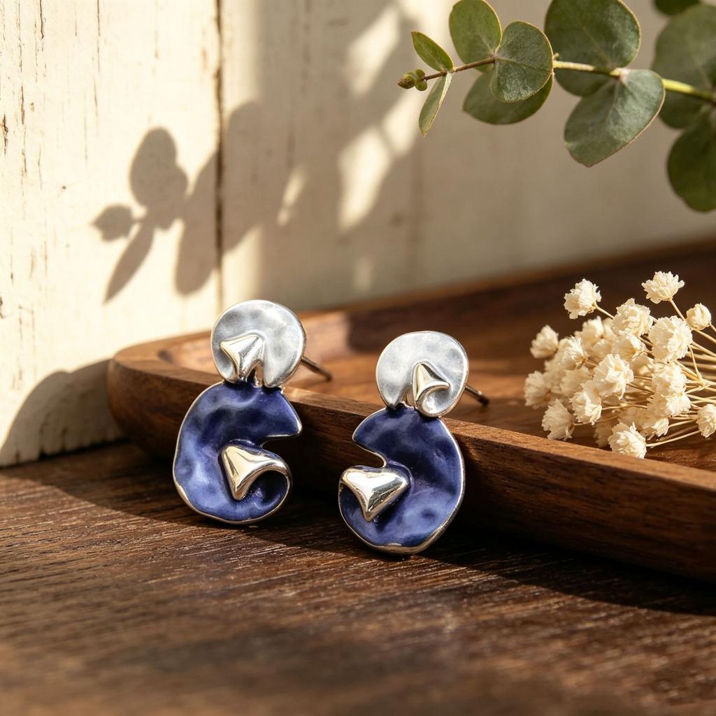 Popular contrasting geometric enamel stud earrings contrasting geometric enamel earrings niche temperament versatile earrings