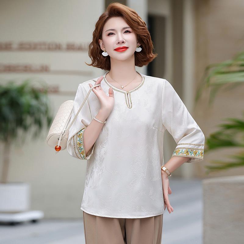 

Chic New Chinese Style Spring/Summer Shirt for Stylish Moms 4XL (130-145 lbs) білий