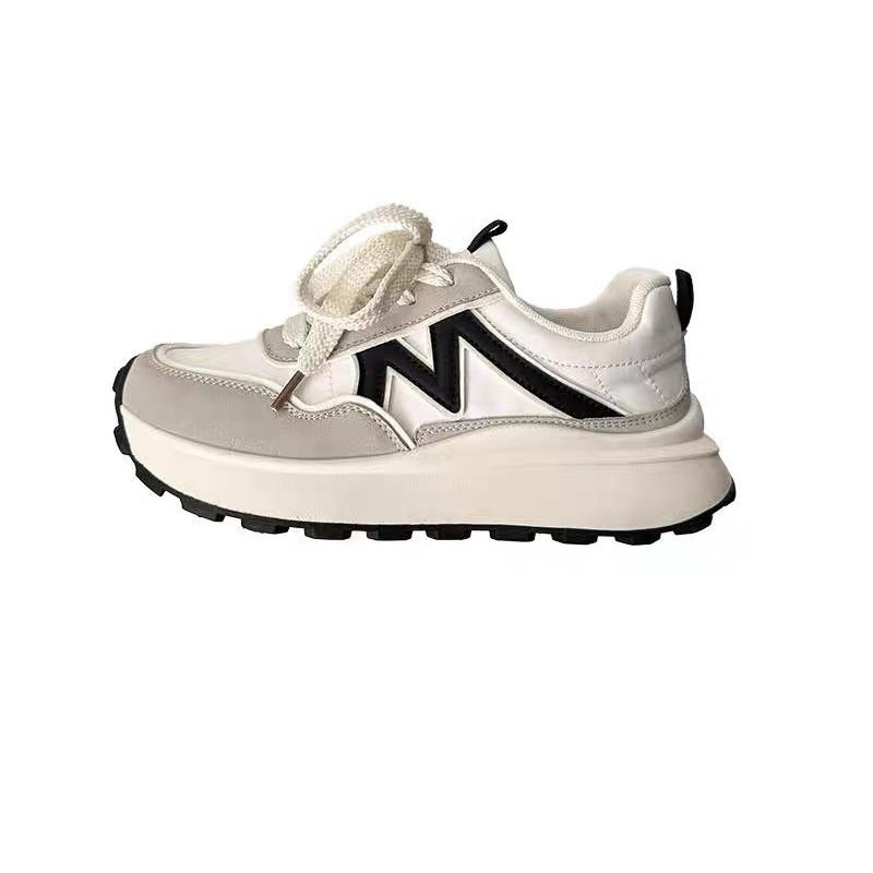Sports and Leisure Shoes Women's 2025 Spring and Autumn New Non-slip Soft Sole Versatile Dad Shoes Niche Design Little White Shoes Children