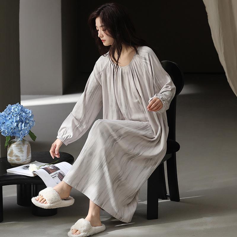 

Caini Жіноча бавовняна нічна сорочка з довгим рукавом та нагрудником - Дуже довга, вільного крою для весни та осені Extra Extra Large