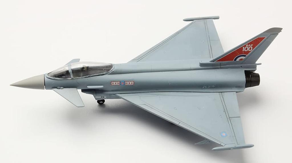 PLATZ Flying Color Selection Eurofighter Typhoon Set Plastic Model 1/144 2-piece FC-15