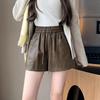 Damen Winter-Bootcut-Shorts aus PU-Leder mit hohem Bund: Elastischer Bund, lockerer Schnitt mit weitem Bein