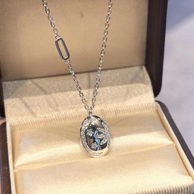 Lusso Leggero Senso di Alta Gamma Semplice Nicchia Collana Portafoto Luna e Sole con Diamanti Design Versatile Retrò Raffinata Catena per la Clavicola