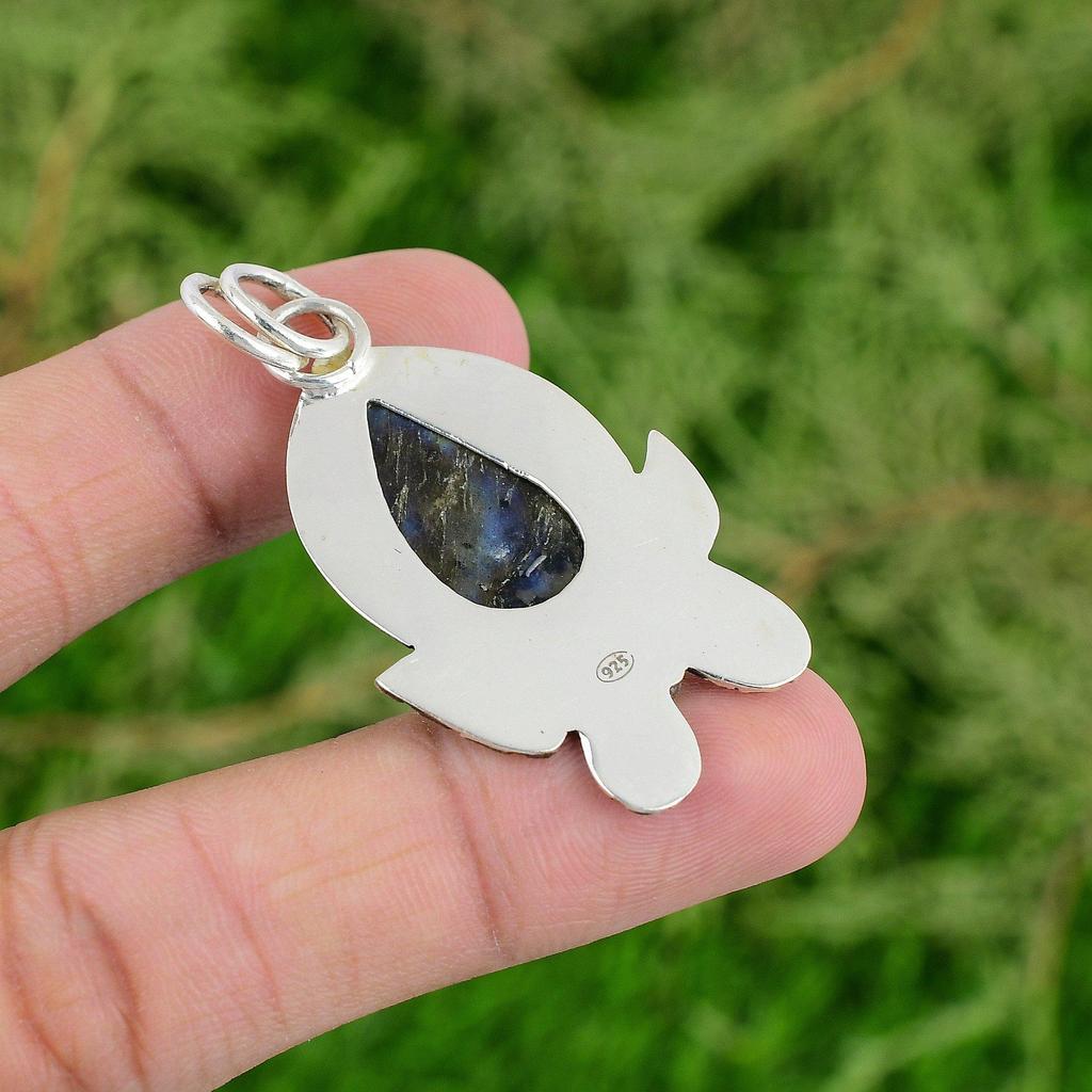 Labradorite Pendant Natural Gemstone Pendant 925 Sterling Silver Pendant Handmade Pendant Silver Jewelry For Gifts