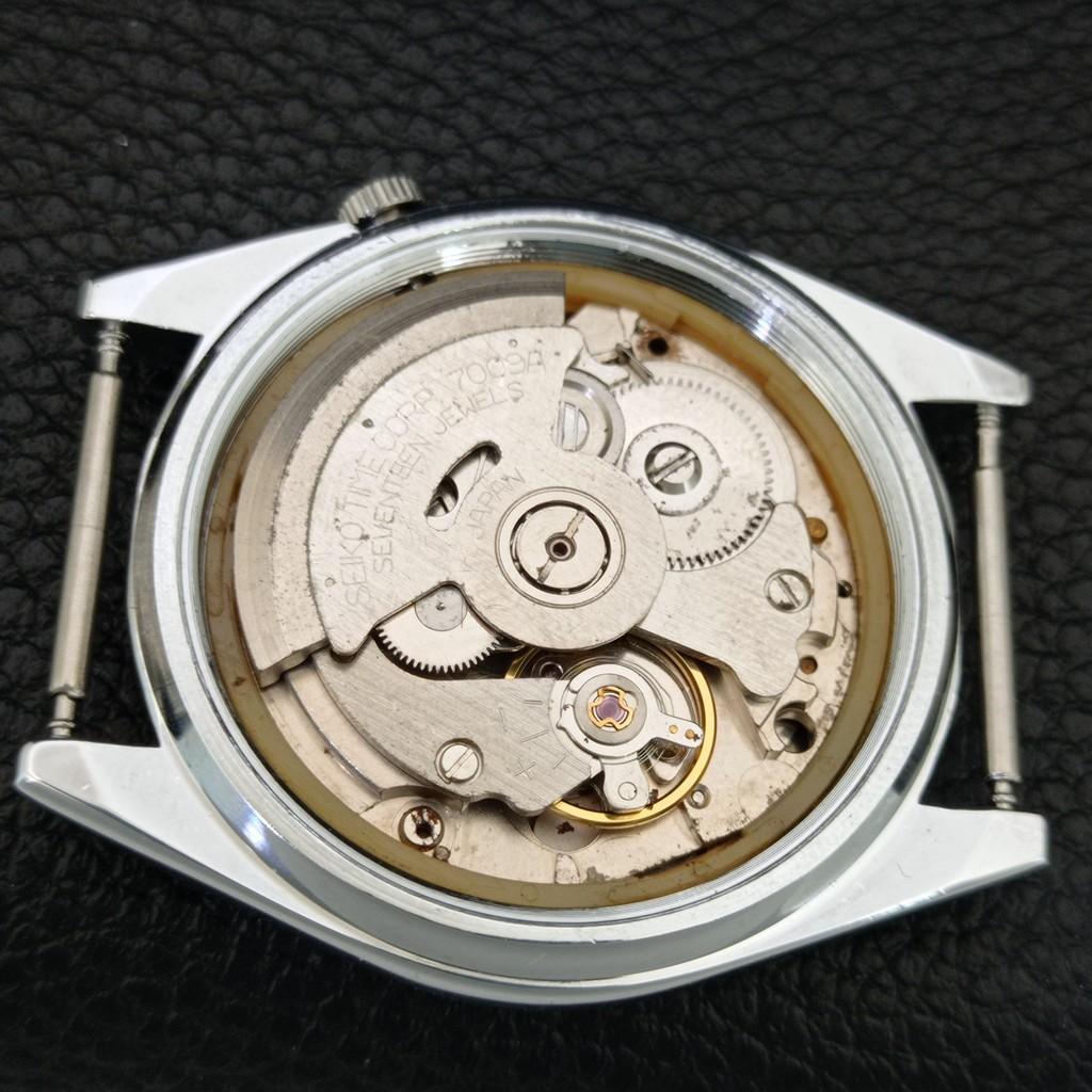 VINTAGE REFURBISHED SEIKO 5 AUTOMATIC JAPAN MENS GREEN DIAL WATCH a445820-1