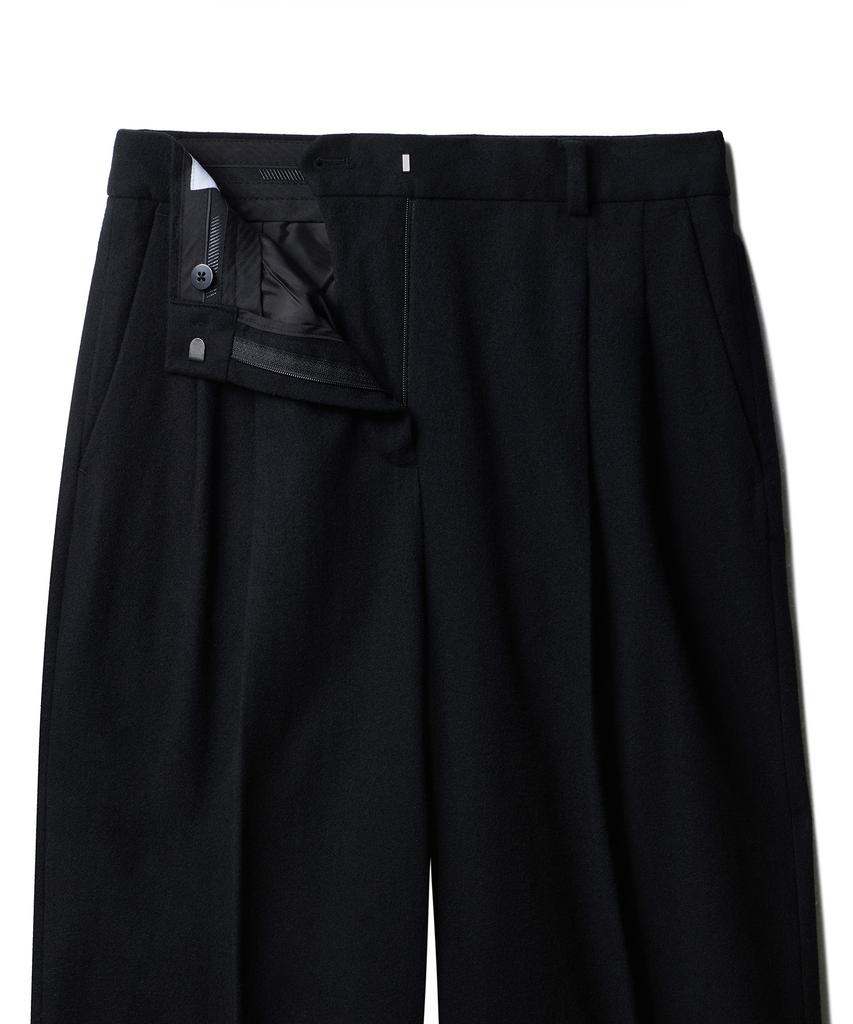 MUSINSA STANDARD WOMAN Women'S Wool Flannel Two-Tuck Wide Slacks [Black]