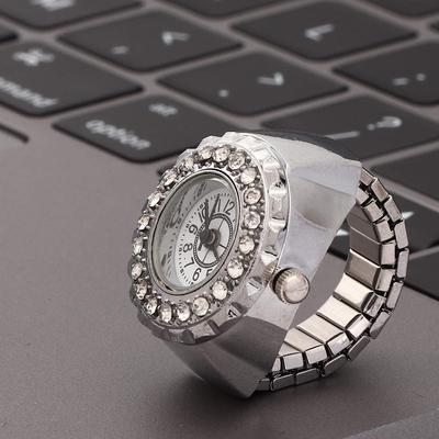 SEAFRONT Sparkling Ring Casual and Fashionable Rhinestone Finger Quartz Ring Beautiful Alloy Watch for Women and Girls Watch, Watch, (Silver)
