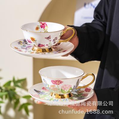 Paris Rose Bone China Tasse Untertasse Set Kaffeetasse Geschenkbox Premium Nachmittagstee Tasse Untertasse Löffel Hochzeitsgeschenke