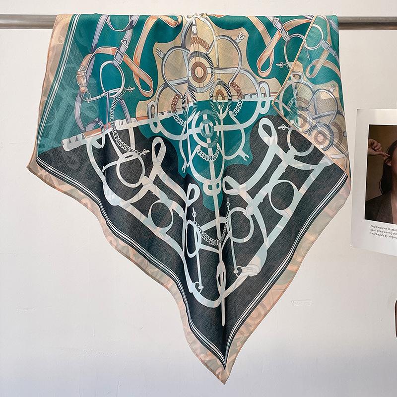 Korean Fashion Geometric Temperament Small Square Scarf Decorative Scarf Headband Professional Scarf for Mother Silk Scarf for Women Spring