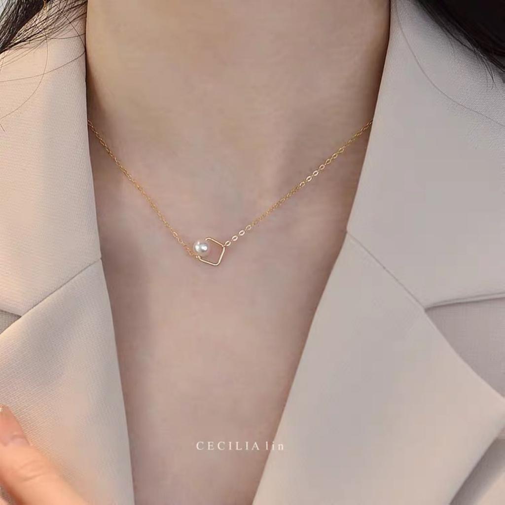 Square and Round Simple Women's Neck Chain Temperament 14K Gold-wrapped Natural Round Bead Pearl Necklace Collarbone Chain Trend