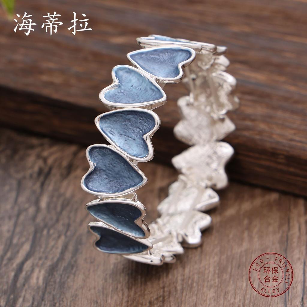 Nouveau bracelet élastique combinaison amour peinture à l'huile couleur, bracelet polyvalent pour femmes en forme de cœur frais et petit pour le printemps et l'été