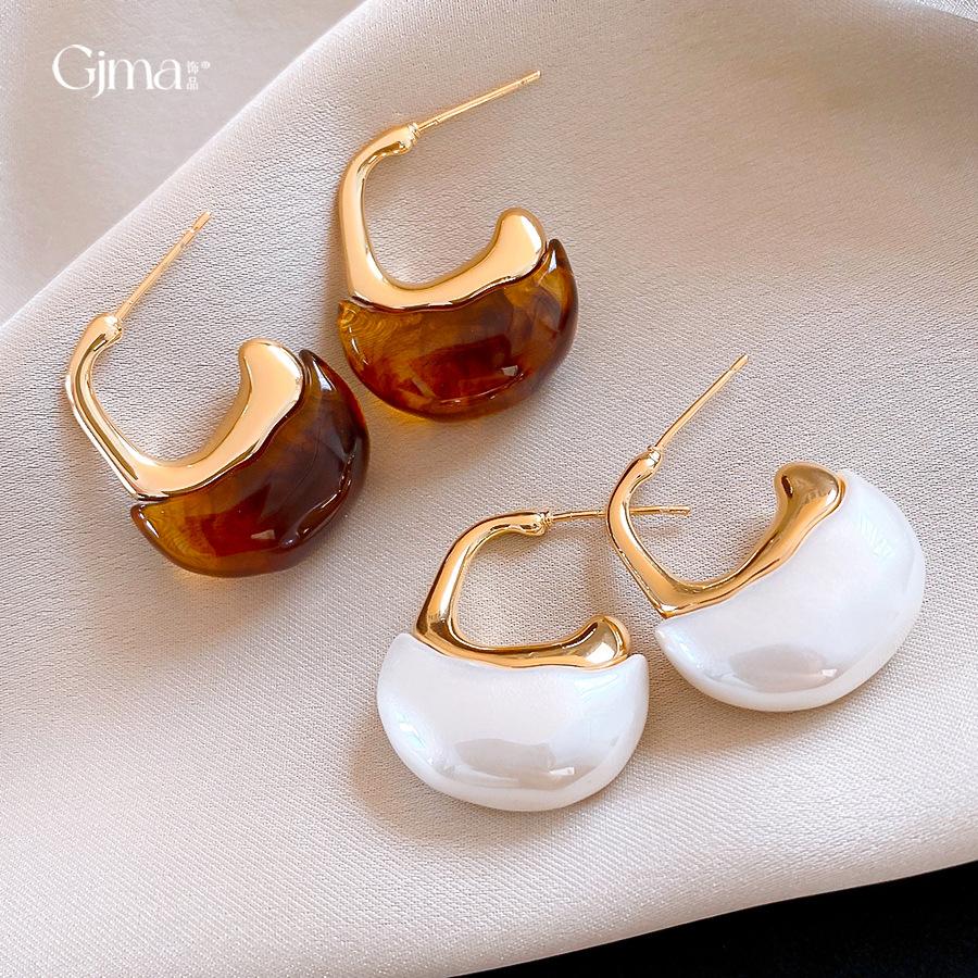 European and American retro irregular resin geometric earrings, stud earrings, simple personalized earrings