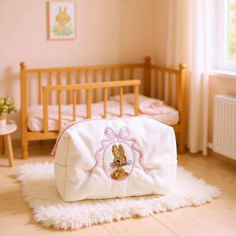 Portable Rabbit Cosmetic Bag Lace Bow Large Capacity Makeup Organizer White Pink Zipper Closure Travel Toiletry Bag Women Girls