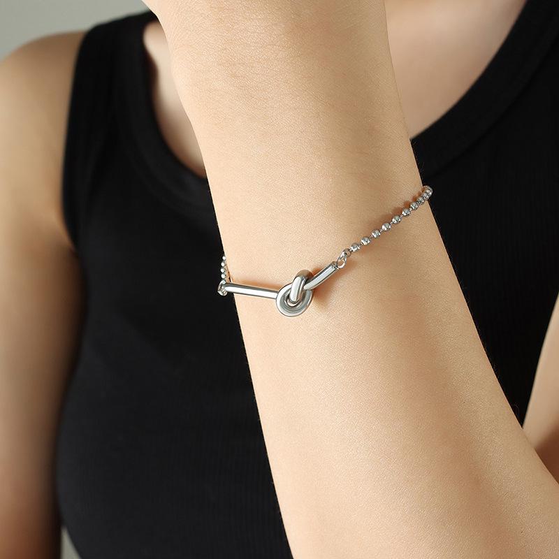 Korean-Style Lucky Knot Gold-Plated Titanium Bracelet for Women - Fade-Resistant Jewelry