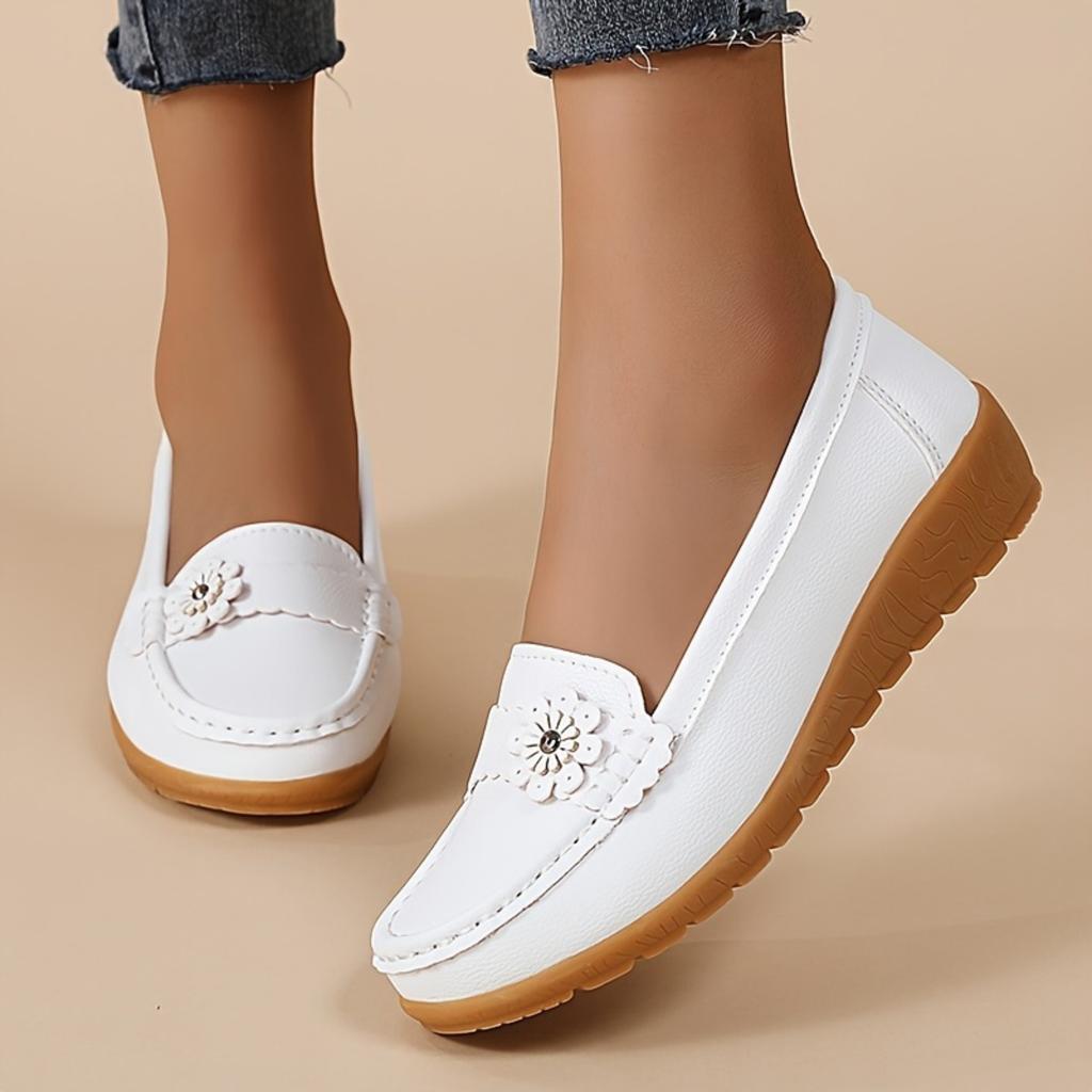 New Women's Shoes, Bean Shoes, Mom's Shoes, Fashionable and Versatile Women's Casual Shoes, Truly One Step Stepping