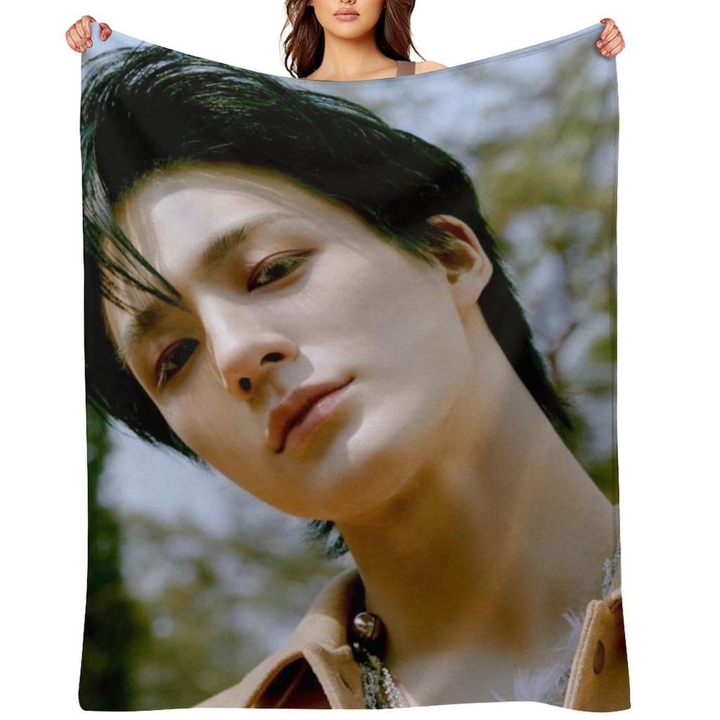 jeno Throw Blanket For Baby for winter Winter beds Furry Blankets